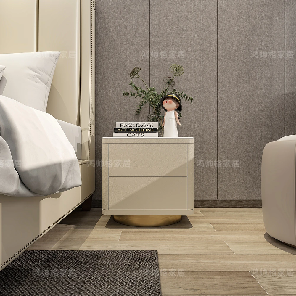 鸿帅格轻奢创意设计感简约方形实木卧室床头柜