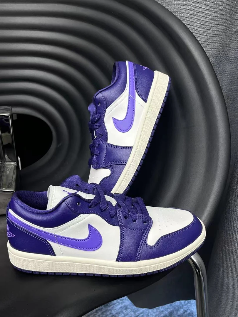 Air Jordan 1 Low AJ1 白紫 低帮休闲运动板鞋复古女款DC0774-502