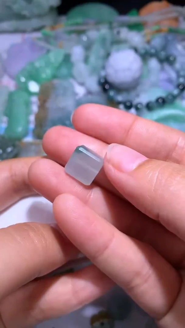 【闪购商品】定制翡翠如图未镶嵌CZJ228802