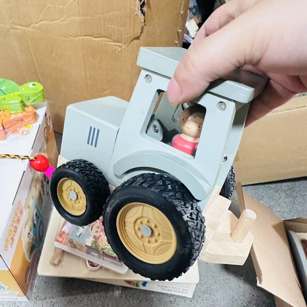 ld火车头木质玩具过家家