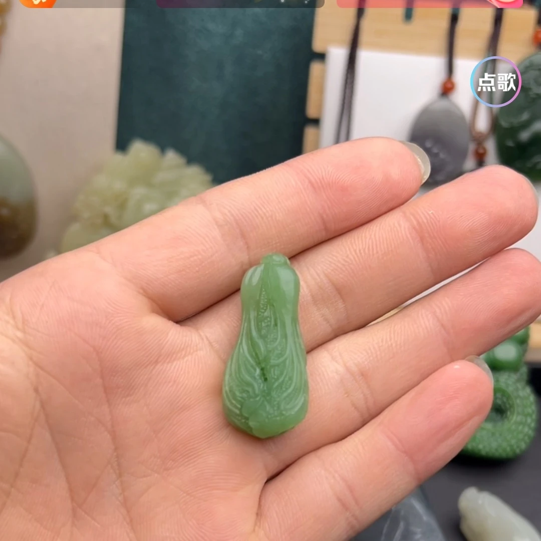 天然和田玉碧玉白菜吊坠挂坠