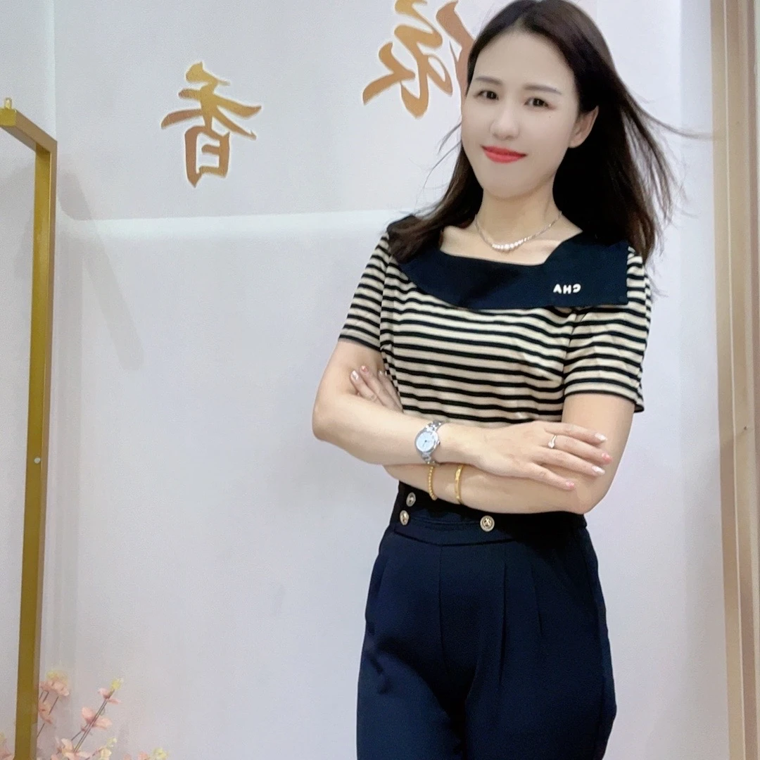 2023夏季新款斜领露肩短袖条纹t恤女设计感小众上衣