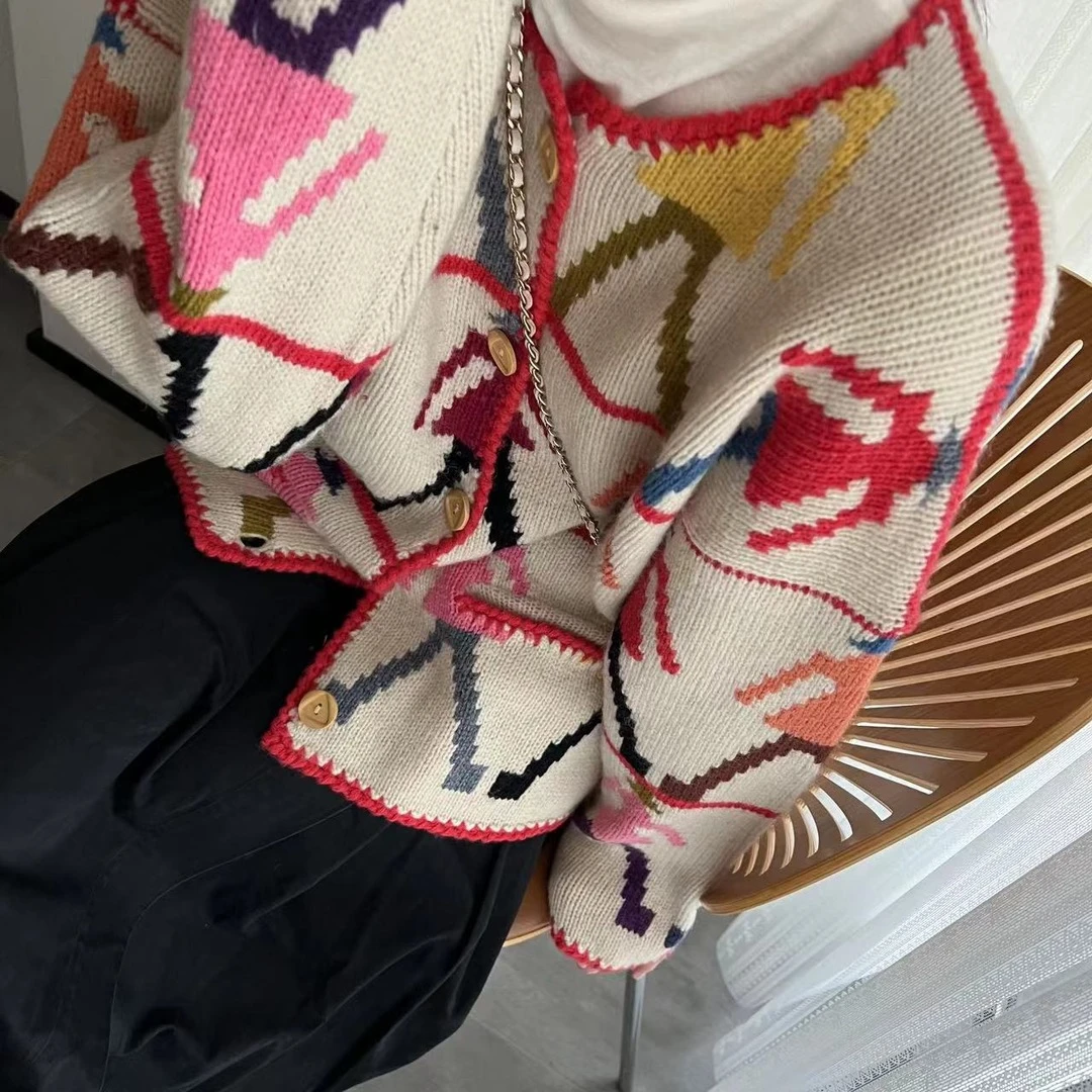 秋冬款欧货圆领长袖拼色图案花色单排扣小人531毛衣