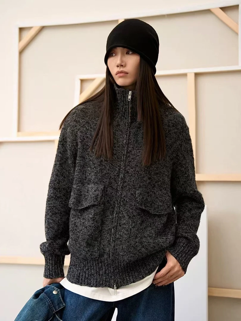 芝麻点6131黑白立领拉链款针织毛衣外套女