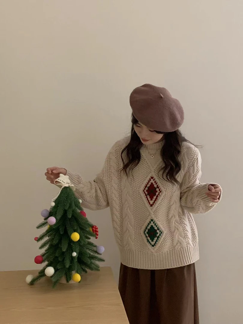 韩加厚毛衣秋冬8374撞色菱格针织上衣女