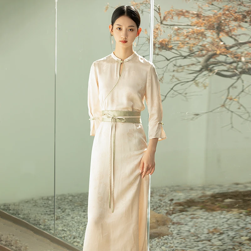 初蝉新中式国风醋酸连衣裙女2025夏季高端气质收腰缎面高端0228-N