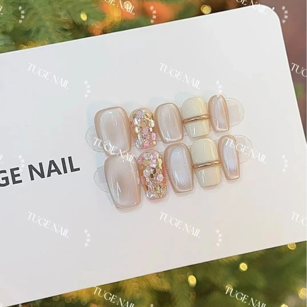 TugeNail“白茶甜心”秋冬氛围感猫眼极简复古设计师款穿戴甲-芬达