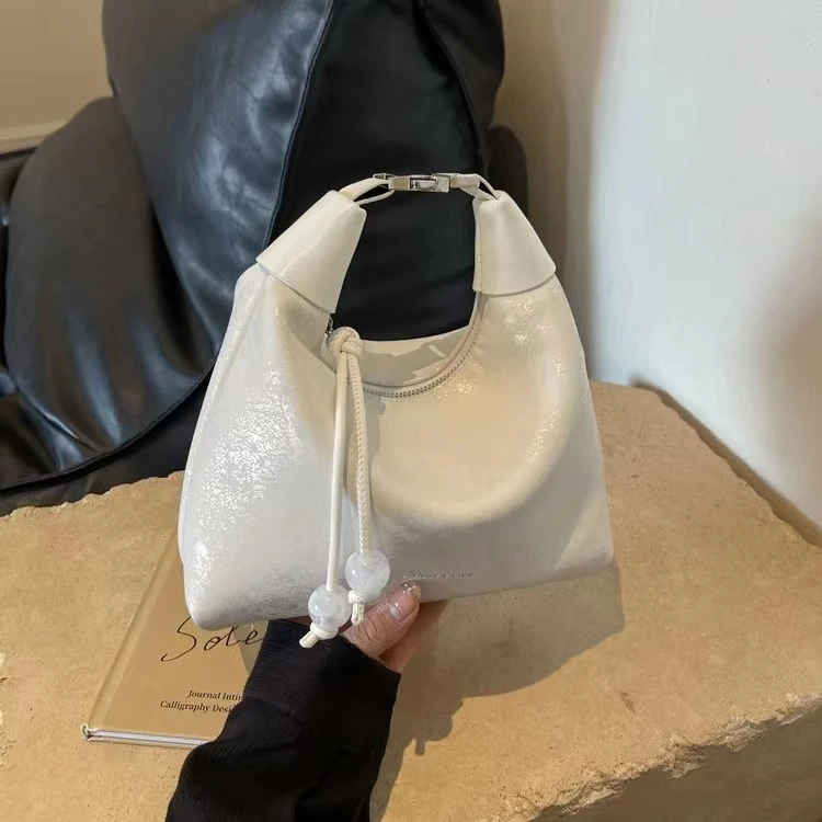 【扣式新月包】新款小众时尚百搭斜跨单肩扣式新月包 女神都喜欢背