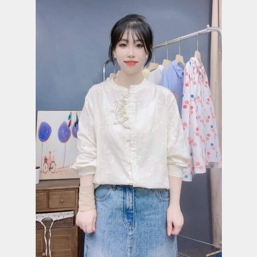 提花民族风刺绣长袖衬衫2024日系森系文艺设计感百搭宽松上衣女