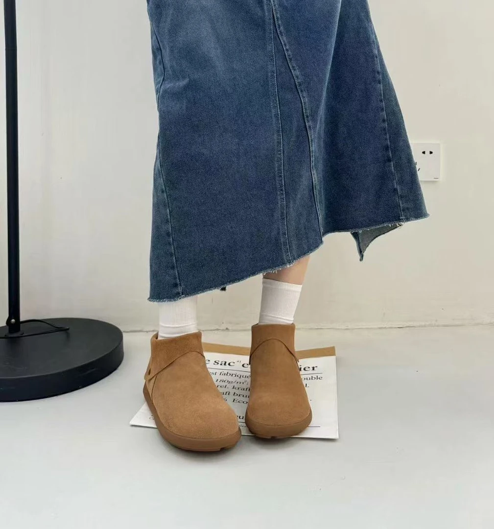 （MGG)2024新款真皮瘦瘦短靴女平底韩版森系复古丑萌娃娃头博肯鞋