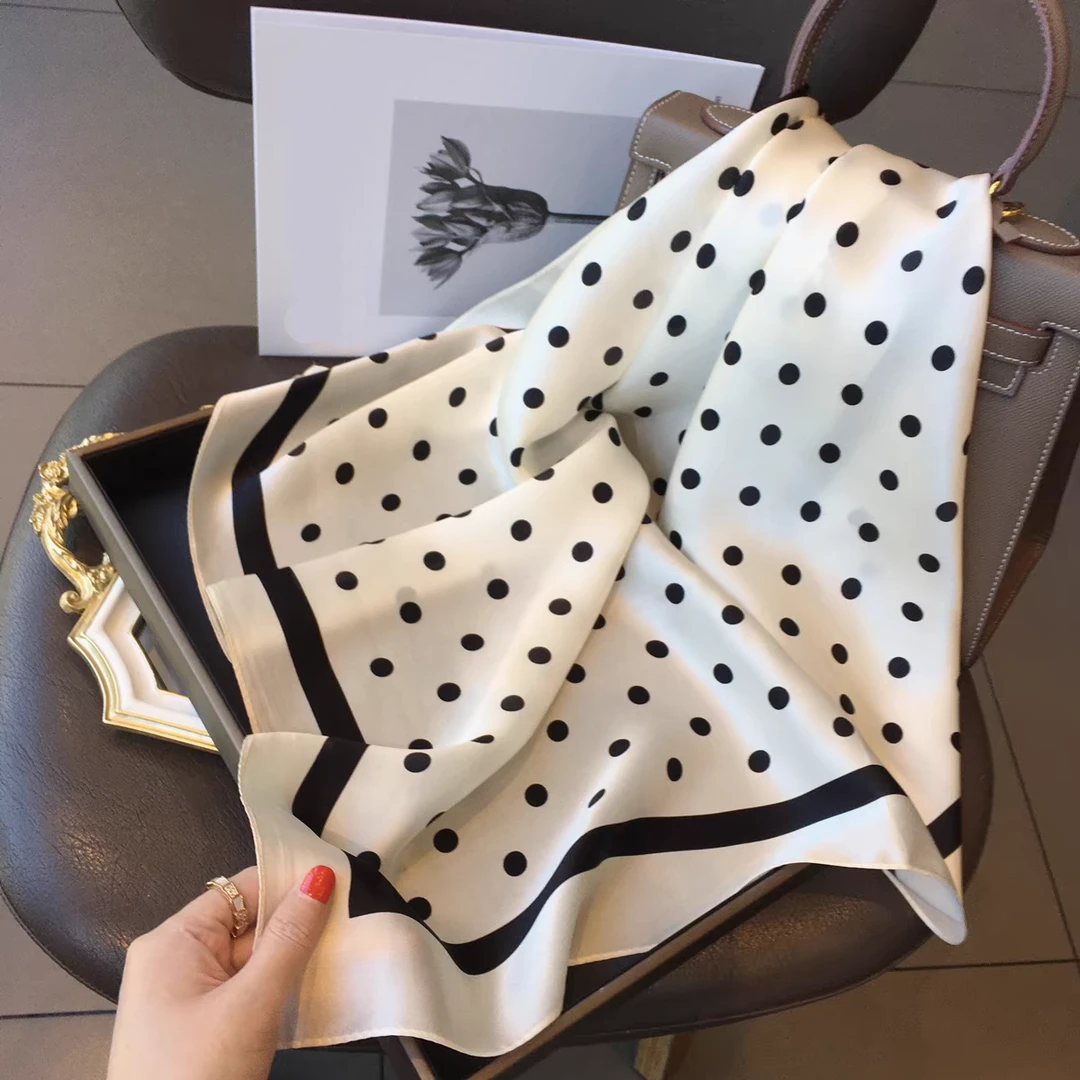 SHSTORY高档100%桑蚕丝65cm赫本波点丝巾真丝护颈女士方巾礼盒装