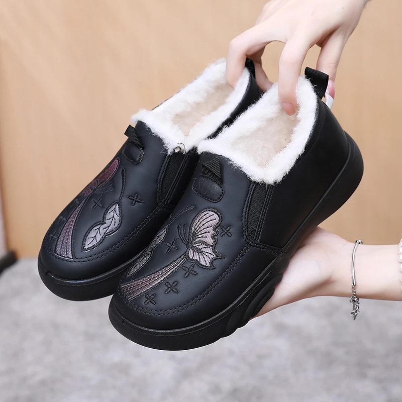 冬季新款老北京棉鞋女加绒加厚绵羊毛保暖舒适一脚蹬妈妈鞋休闲鞋