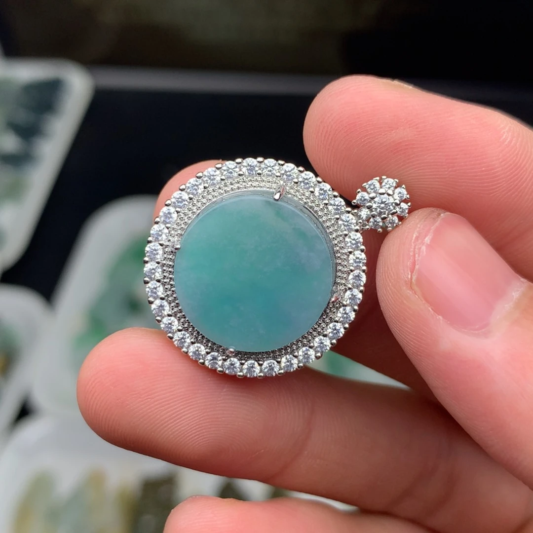 翡翠吊坠(不含链)未镶嵌