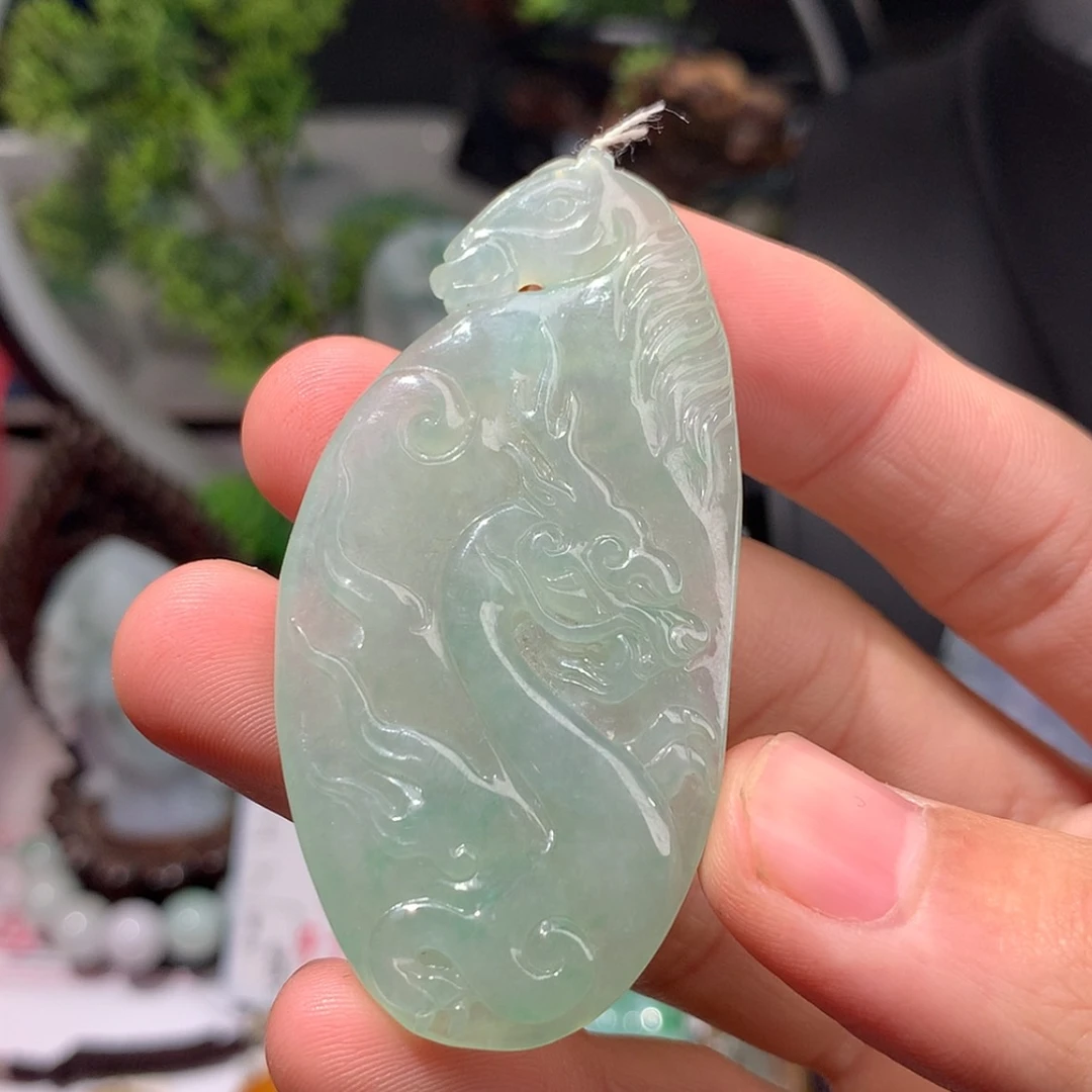 【闪购商品】翡翠颈饰未镶嵌菠*