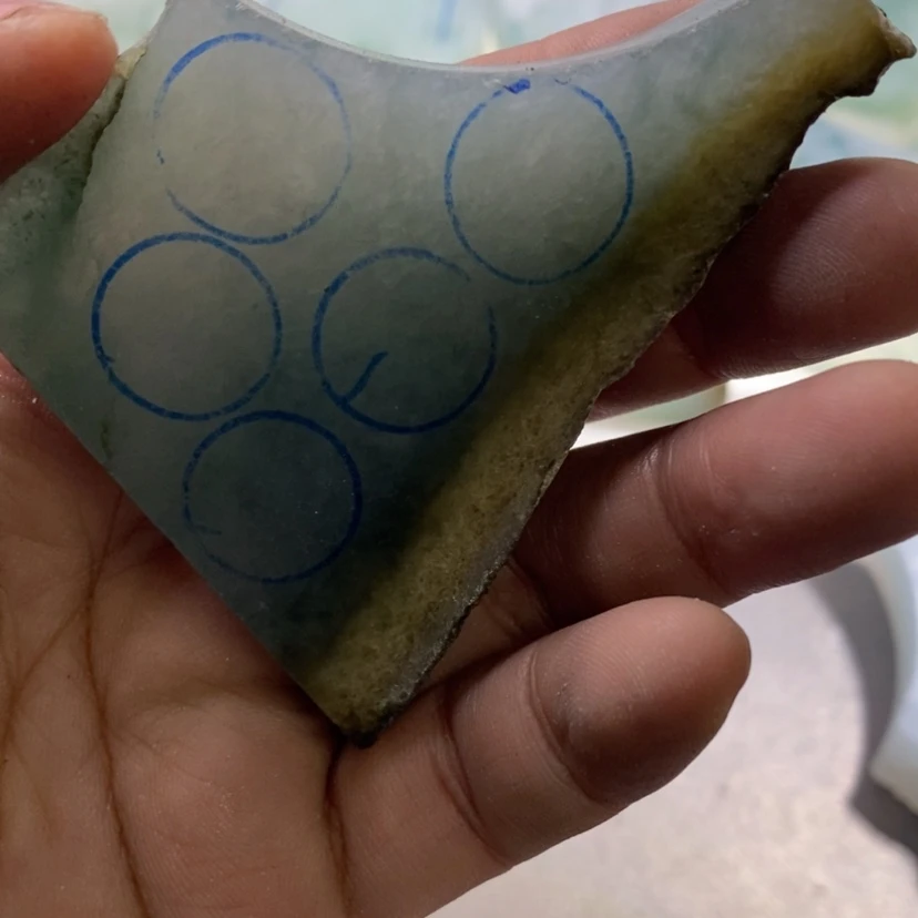 【闪购商品】翡翠挂件未镶嵌笑**云