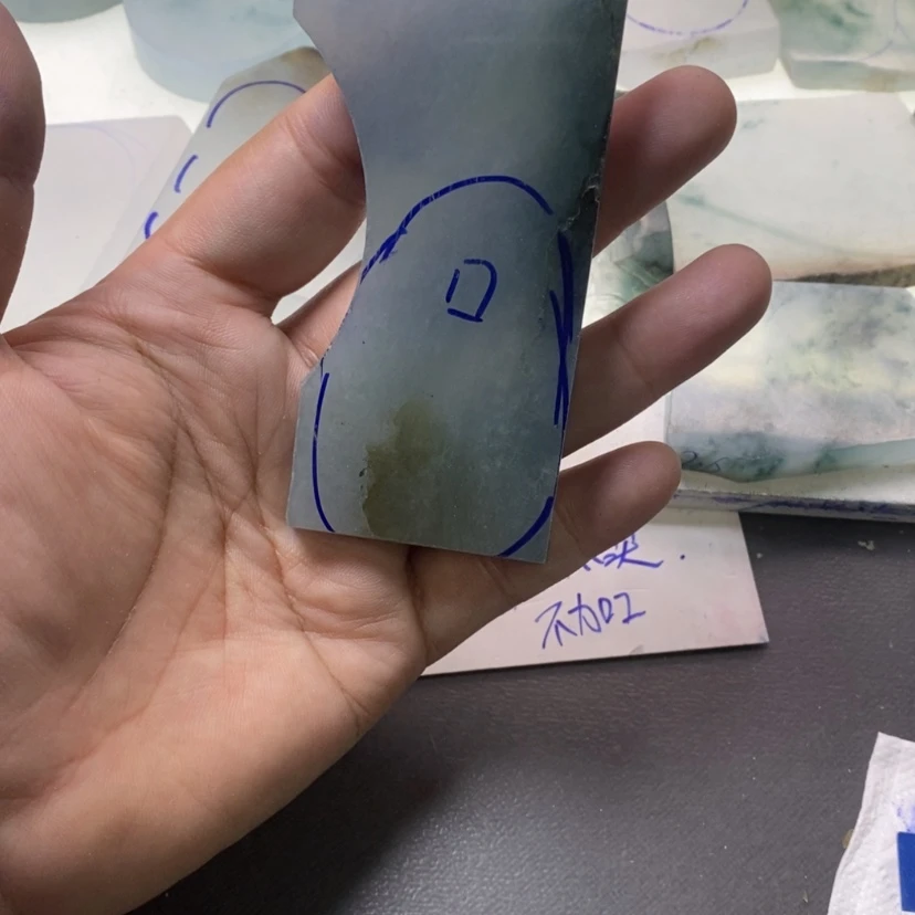 【闪购商品】翡翠挂件未镶嵌南*