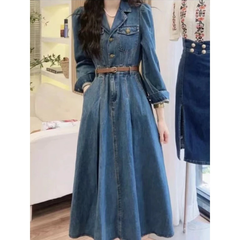 秋款牛仔连衣裙女款气质服装新款时尚潮流西装领单排扣过膝长裙