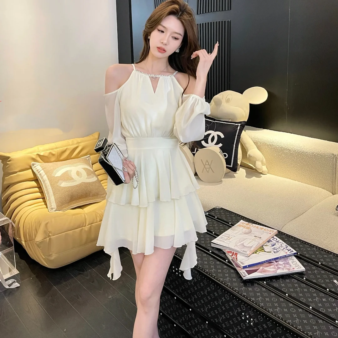 晓月云裳 春季收腰显瘦高腰设计感露肩短裙