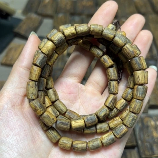 沉香手串桶珠多圈白棋23.6克