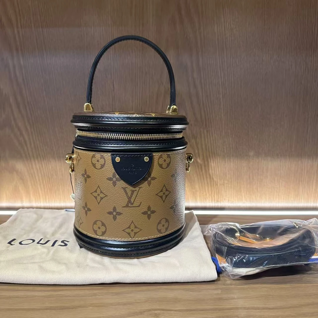 99新 LouisVuitton/路易威登 飞小雨Fisoy/ 老花发发桶斜挎包