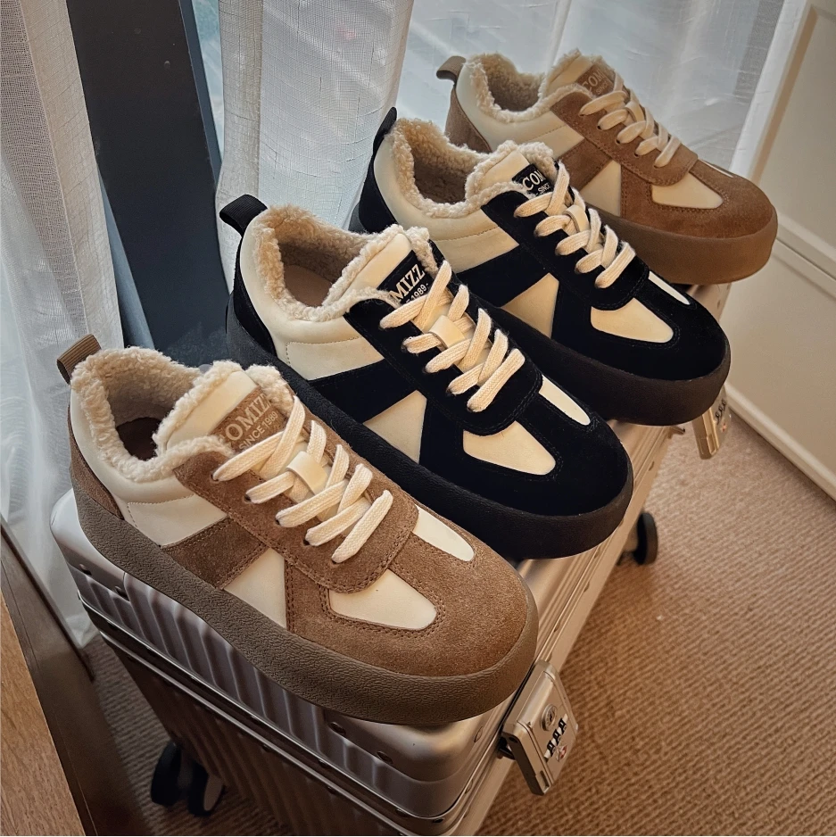2023年秋冬新款百搭休闲加厚加绒板鞋厚底真皮德训女鞋拼色棉鞋女