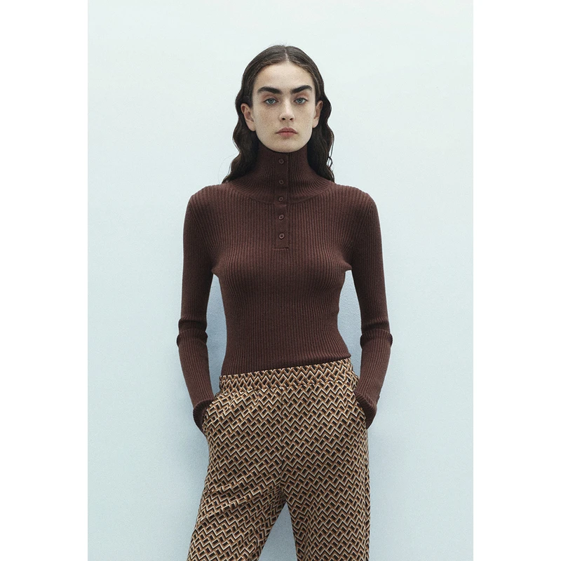 UR秋冬2022冬季新款女装气质半高翻领紧身打底针织衫WL46R9BE2000