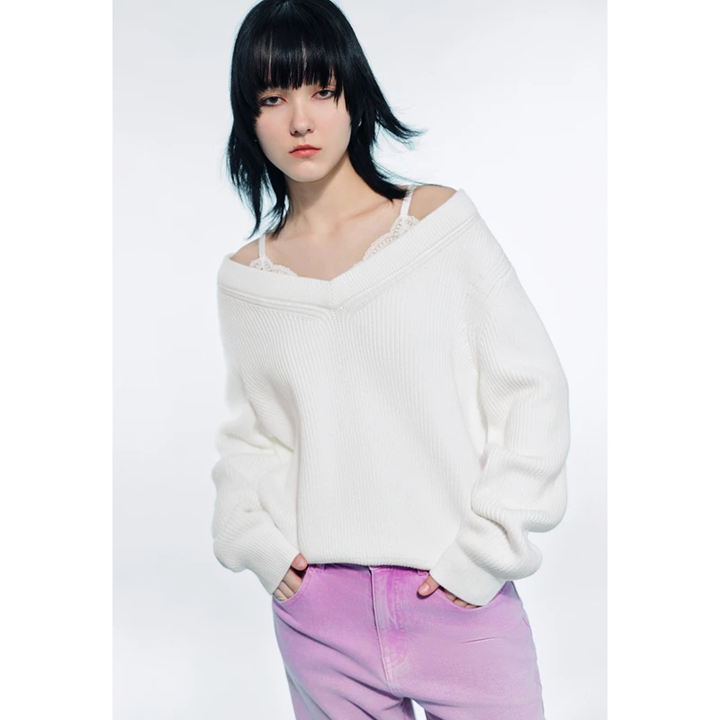 UR2024春季新款女装纯欲氛围感假两件蕾丝露肩针织衫UWV940032