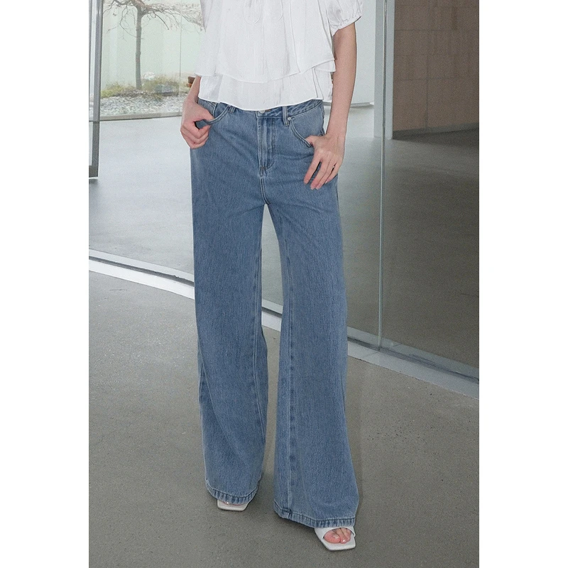 UR夏季新款女装复古休闲简约百搭阔腿牛仔长裤UWU840038