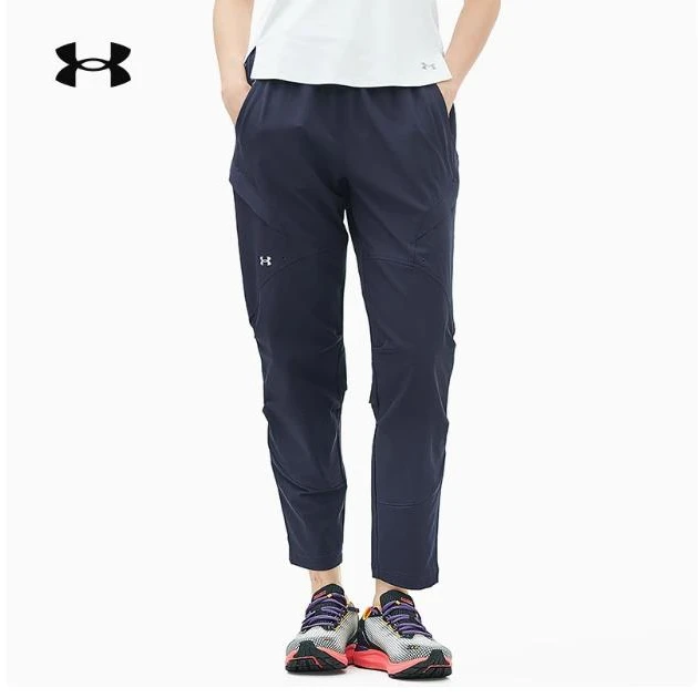 安德玛 1379018-410 女子简约百搭日常户外休闲运动梭织长裤