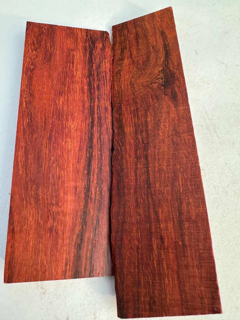 正宗印度小叶紫檀边角料，一物一拍，以直播间为准，檀香紫檀木材料