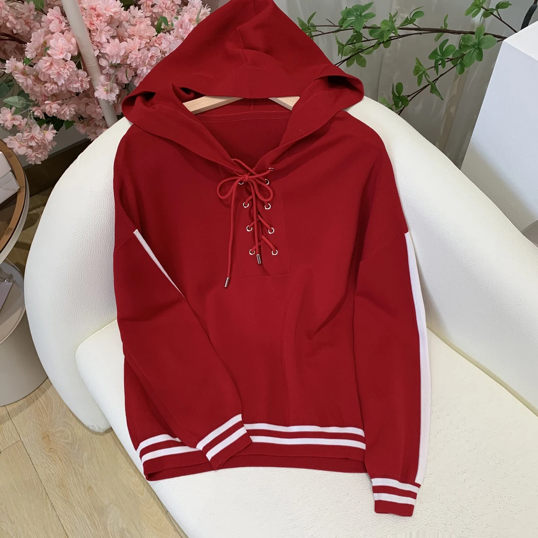 76909 集俏皮与可爱于一身！秋冬女款连帽系带宽松女针织上衣
