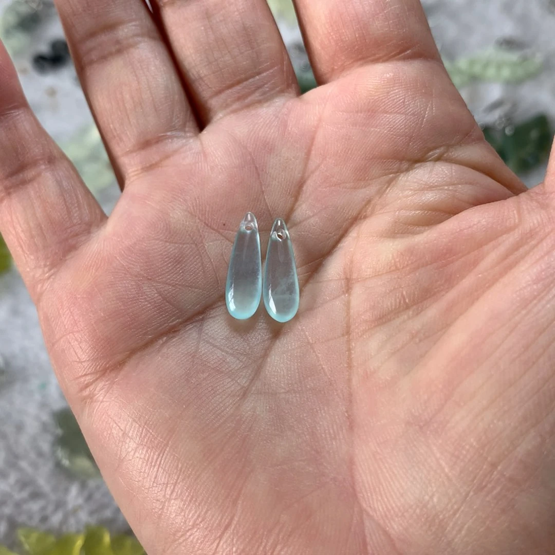 蛇纹石玉耳环未镶嵌何**～