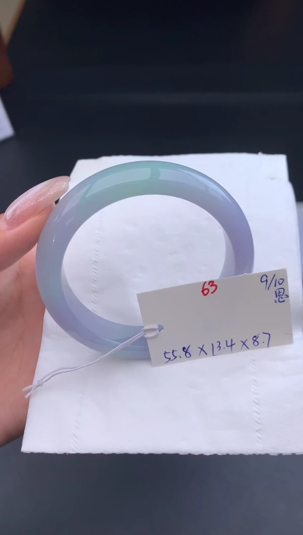 【闪购商品】翡翠手镯未镶嵌思思拍下找耳机看购买须知