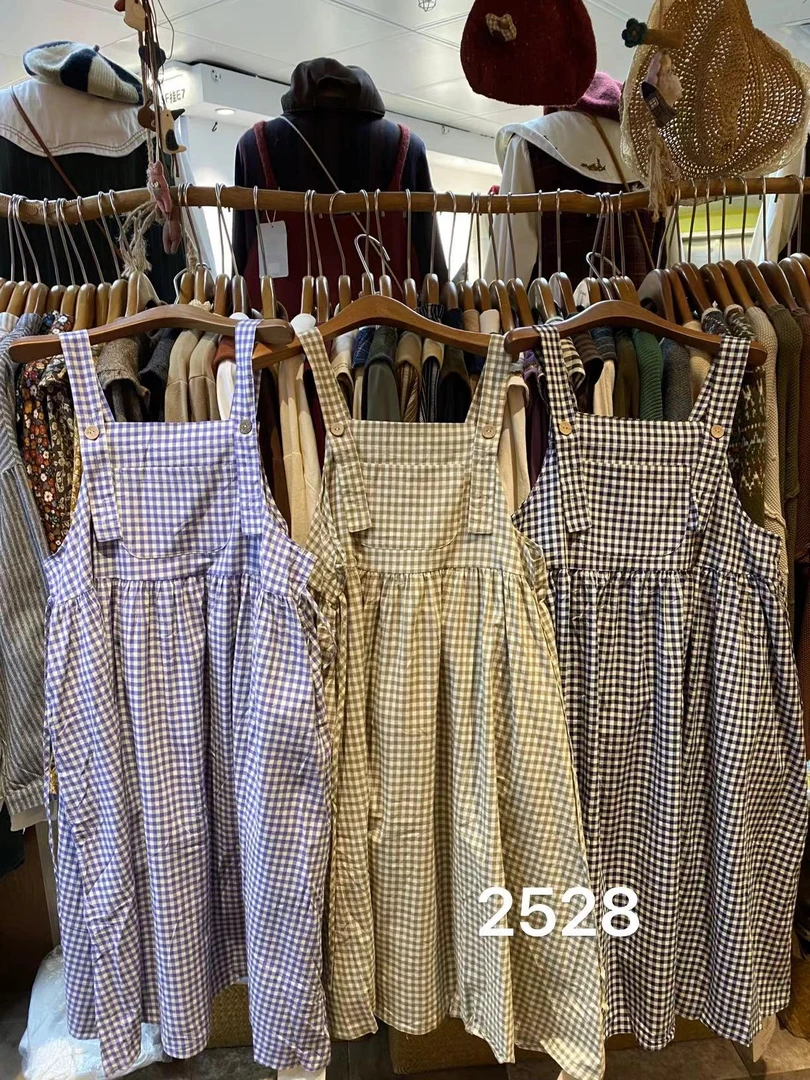 CZ（2528）格子背带裙