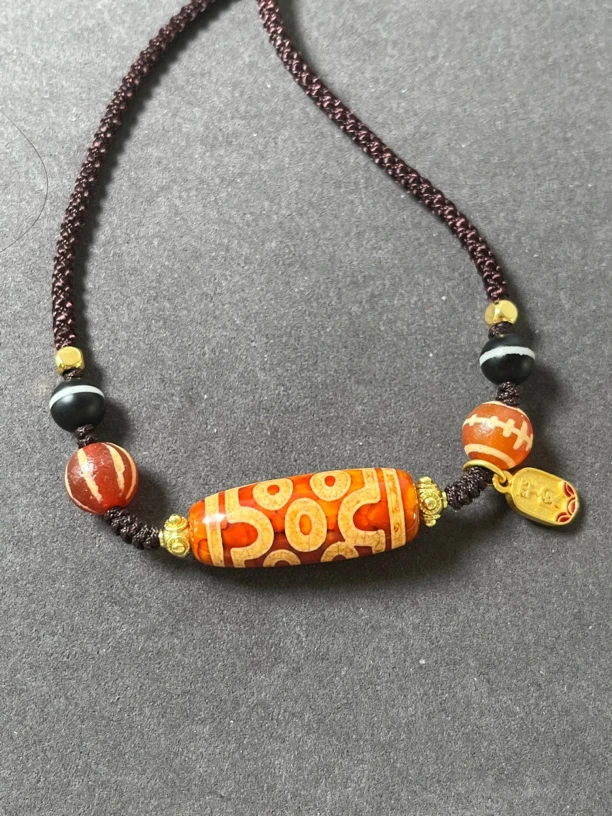 藏式红肉七眼锁骨链真品玛瑙玉髓吊坠正品生肖项链脖挂男女挂坠