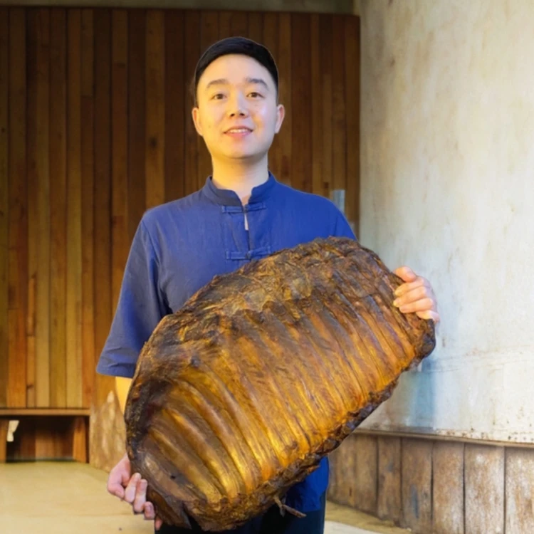 土家笨猪烟熏腊排骨（999送肠猪蹄猪脸鱼脆骨肥肠五花前腿等腊货）