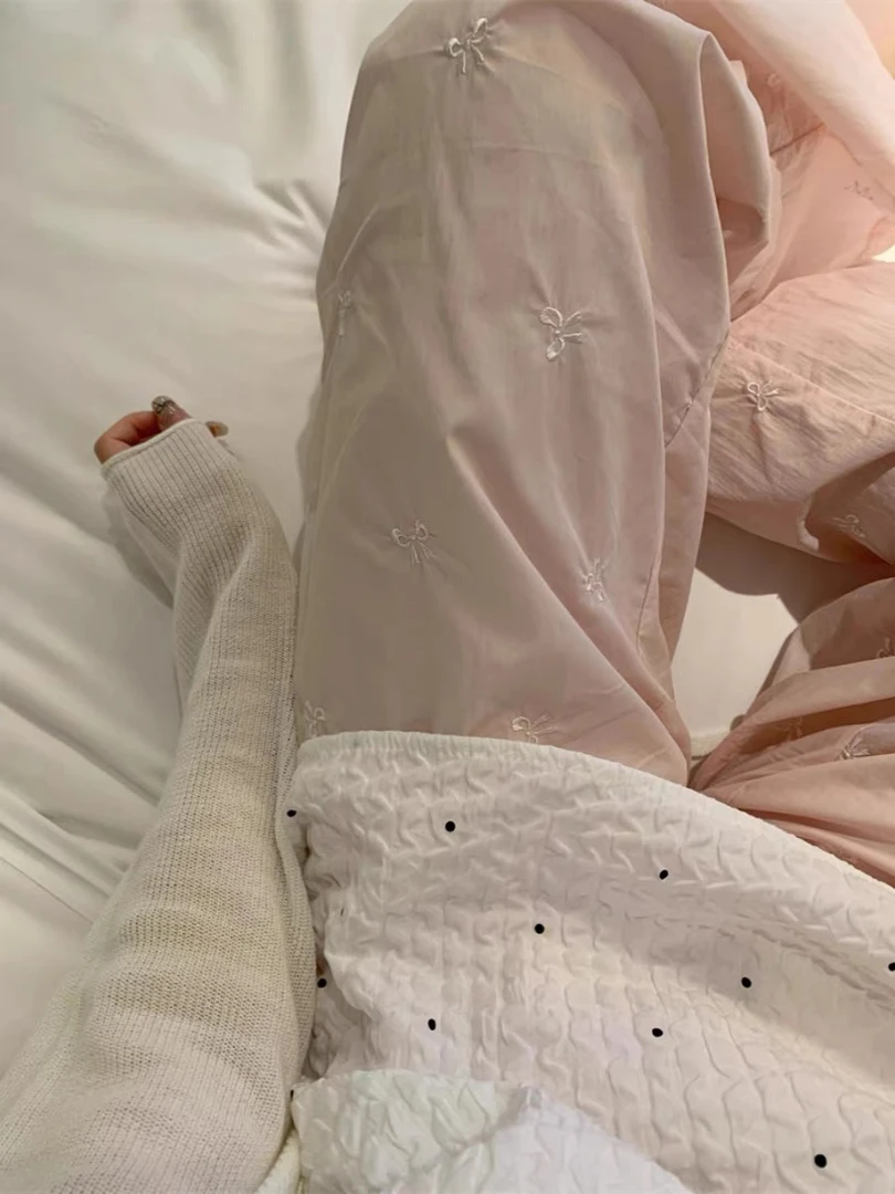 韩系蝴蝶结刺绣粉色休闲裤女夏季薄款2024新款宽松直筒垂感阔腿裤