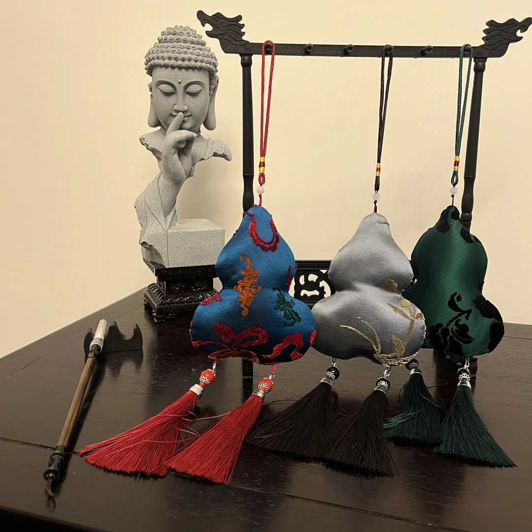 【葫芦】非遗漳绒缎挂件包挂F10003