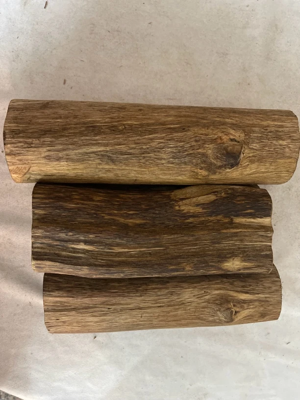 华臻-沉香原木摆件加底座发货一件