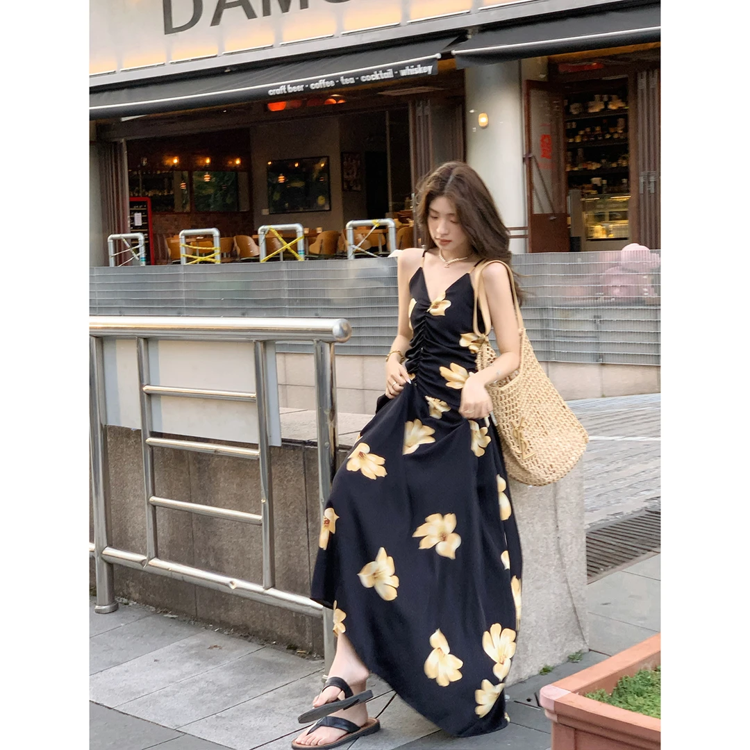 WITHMXBOOM灰灰家吊带印花连衣裙女2024夏季新款法式气质小黑裙子