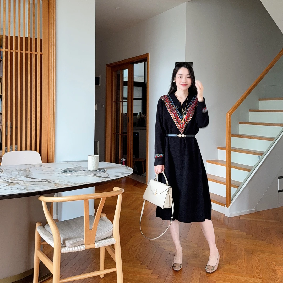 2058 新款多金大码修身气质减龄长款A字裙子女装设计感连衣裙女