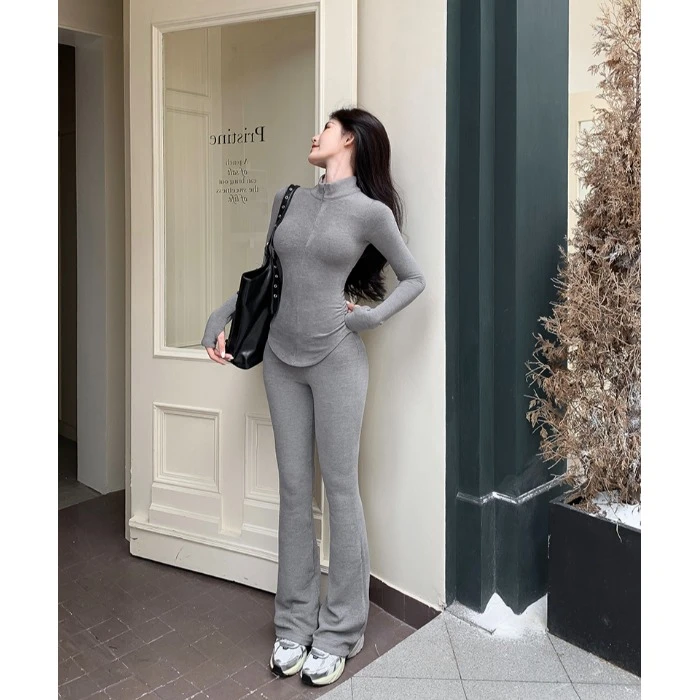 休闲套装气质紧身长袖加绒T恤上衣女秋季穿搭微喇叭直筒裤两件套