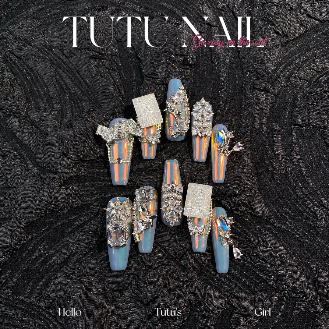 【幻彩】TUTU NAIL手工穿戴可拆卸美甲重工赠品长T爆闪极光猫眼渐