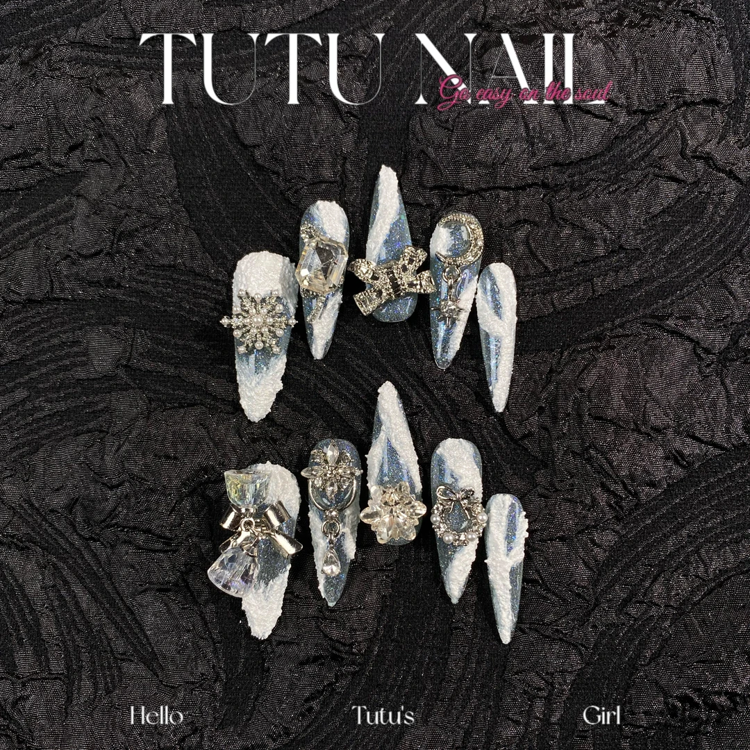 【冬日恋歌】TUTU NAIL手工穿戴甲省钱风美甲重工奢华长尖白秋冬