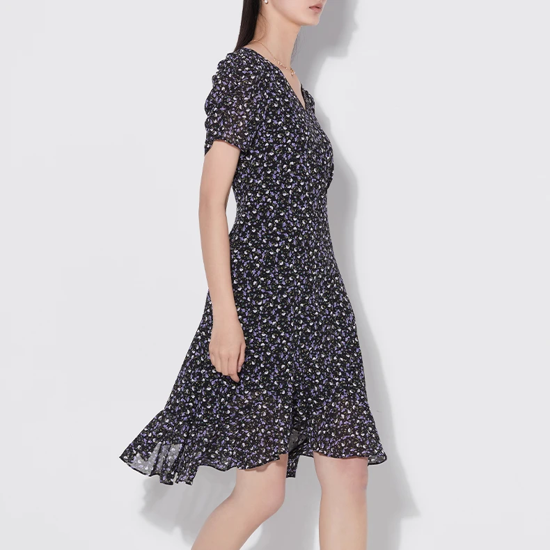 【小余专属】M510206优雅碎花裙法式V领裙夏季不规则下摆茶歇裙