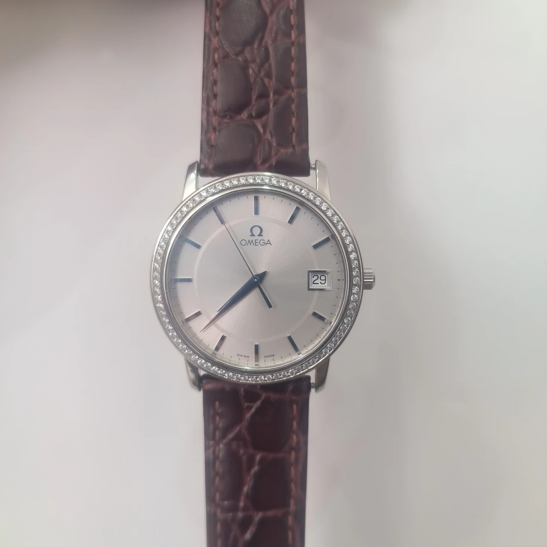 95新 Omega/欧米茄 66053/蝶飞/女士石英表/34盘/时尚/后钻