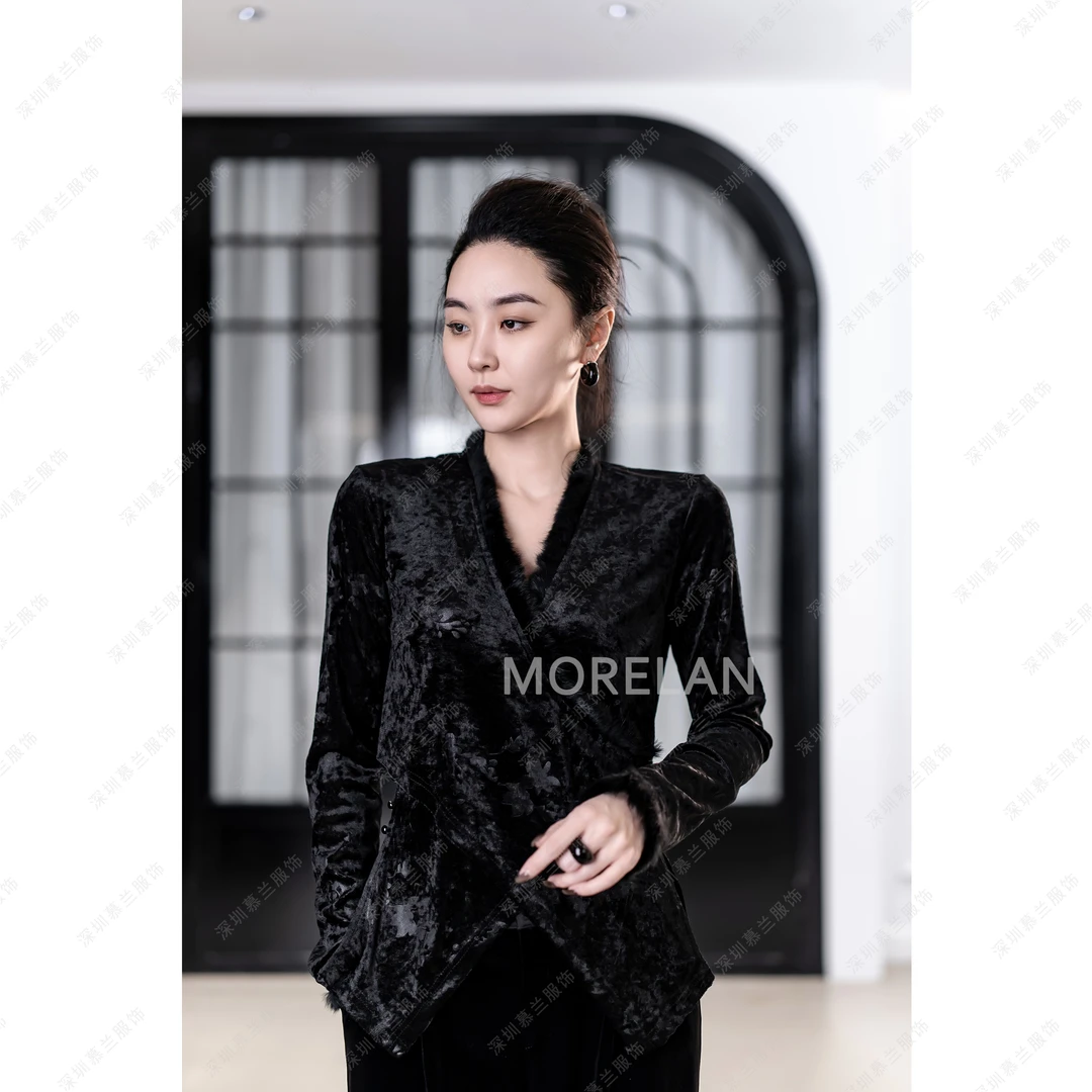 慕兰繁浮新款新中式国风不规则绑带丝绒V领衬衫XM-5585