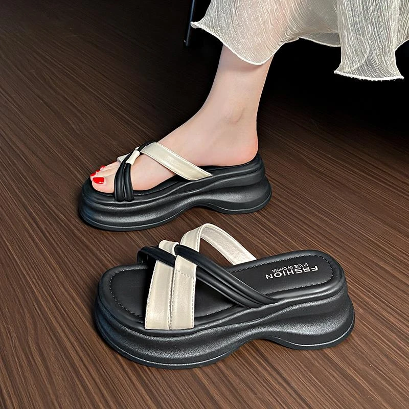 厚底松糕凉拖鞋女夏季外穿2024新款时尚配裙子一字拖海边沙滩凉鞋