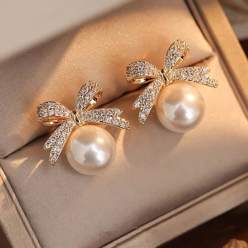 铜合金耳饰 微镶蝴蝶结珠珠耳坠轻奢韩风经典设计百搭耳饰