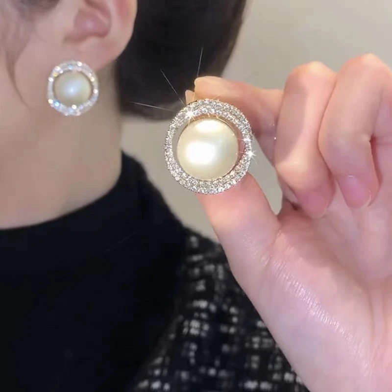 铜合金耳饰 珠珠耳钉女高级感气质潮轻奢耳饰时尚饰品F1062